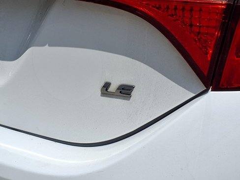 Used 2019 Toyota Corolla LE image 7