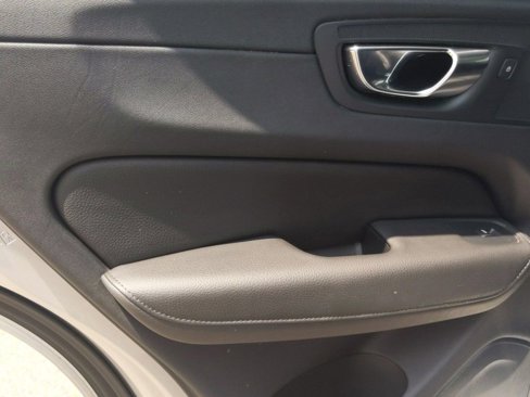Used 2020 Volvo XC60 T5 Inscription w/ Protection Package Premier image 30