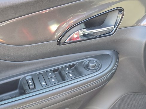 Used 2018 Buick Encore Preferred image 27