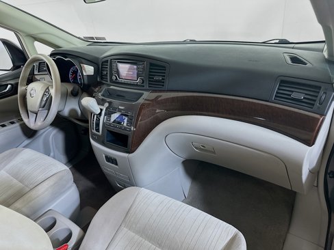 Used 2016 Nissan Quest SV image 9
