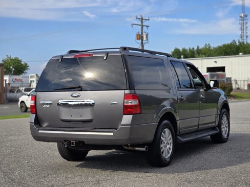Used 2011 Ford Expedition EL XLT image 7