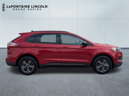 Used 2023 Ford Edge SEL w/ Sport Appearance Package image 6