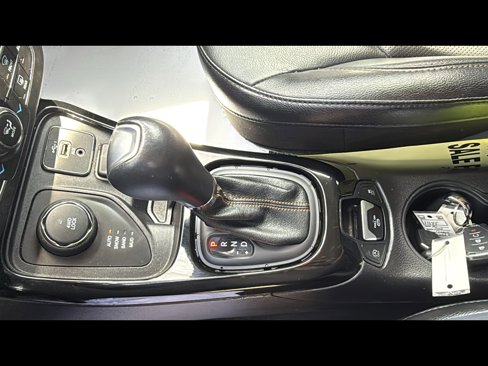 Used 2021 Jeep Compass Limited image 21