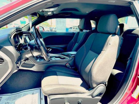 Used 2021 Dodge Challenger SXT image 11
