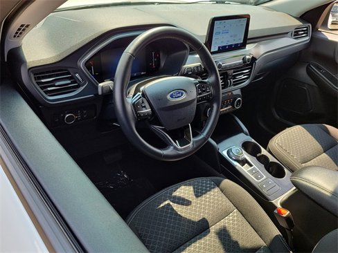 Used 2025 Ford Escape Active w/ Cold Weather Package image 6