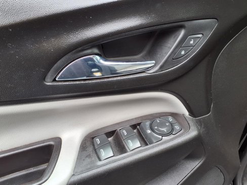 Certified 2021 Chevrolet Equinox LS w/ LPO, Blackout Package image 19
