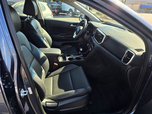 Certified 2020 Kia Sportage EX image 11