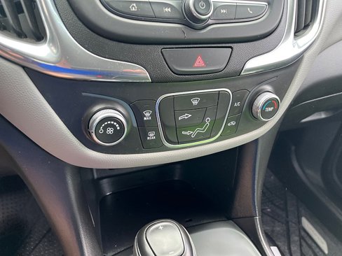Used 2019 Chevrolet Equinox LS image 25
