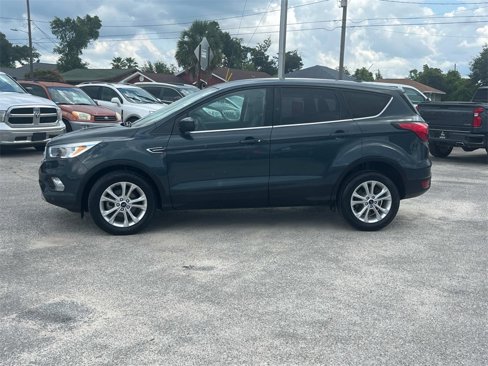 Used 2019 Ford Escape SE image 2