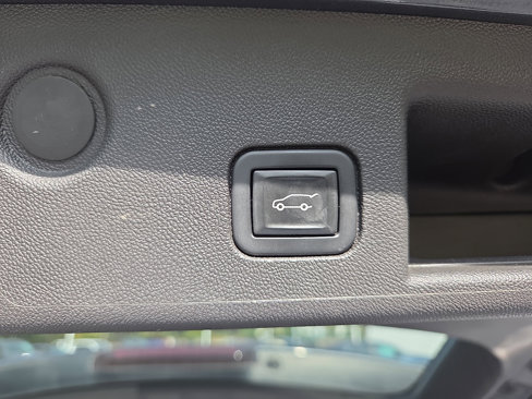 Used 2022 Chevrolet Equinox LT image 37