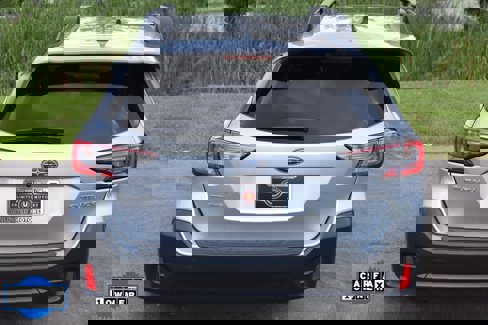 Used 2022 Subaru Outback Premium image 59
