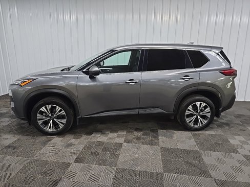 Used 2021 Nissan Rogue SV image 5