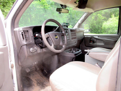 Used 2011 Chevrolet Express 1500 AWD image 36