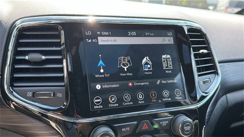 Used 2022 Jeep Grand Cherokee Laredo X image 19