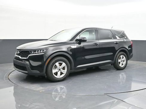 Used 2021 Kia Sorento LX image 5