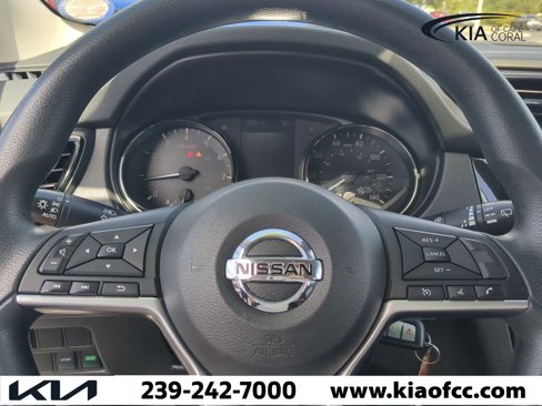 Used 2020 Nissan Rogue Sport S image 24