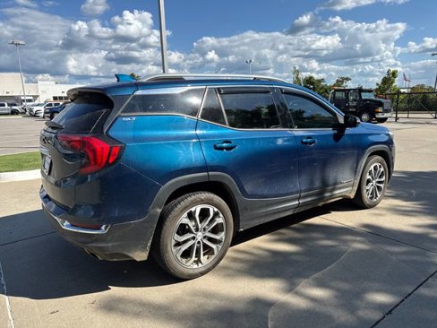 Used 2020 GMC Terrain SLT w/ Preferred Package image 5