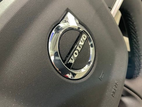 New 2025 Volvo XC40 B5 Plus w/ Protection Package Premier image 48