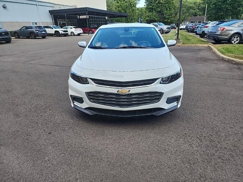 Used 2017 Chevrolet Malibu LT image 42