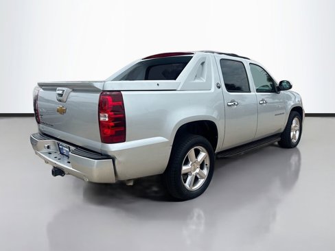 Used 2013 Chevrolet Avalanche LT w/ All-Star Edition image 5