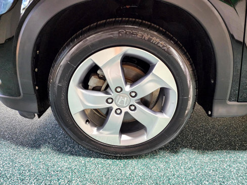 Used 2019 Honda HR-V LX image 12