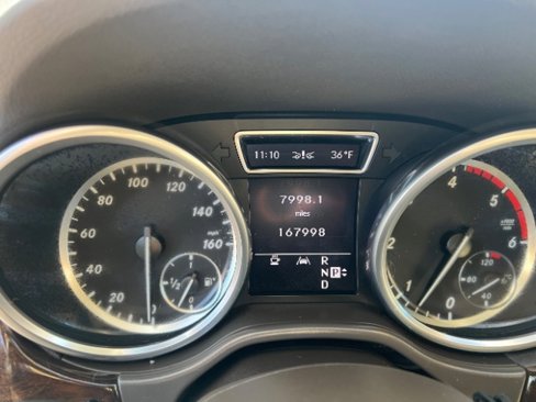 Used 2012 Mercedes-Benz ML 350 BlueTEC 4MATIC image 11