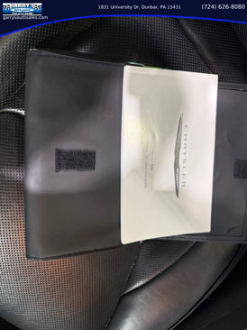 Used 2018 Chrysler 300 Limited image 29