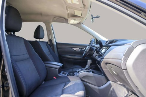 Used 2018 Nissan Rogue SV image 30