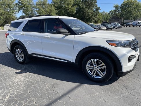 Used 2020 Ford Explorer XLT w/ Comfort Package image 12