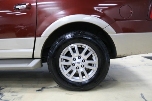 Used 2008 Ford Expedition EL Eddie Bauer image 7