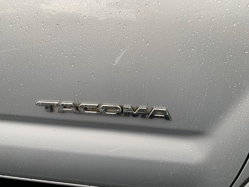 Used 2012 Toyota Tacoma TRD Off-Road image 7