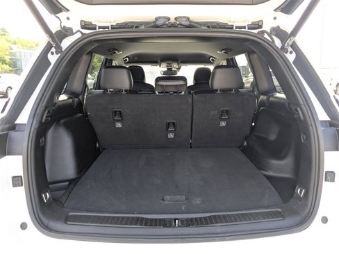 Used 2024 Jeep Grand Cherokee Altitude image 33