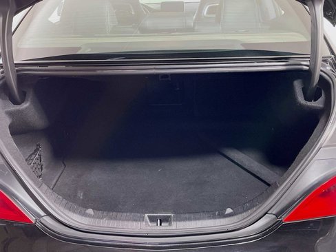 Used 2018 Mercedes-Benz CLA 250 4MATIC image 24