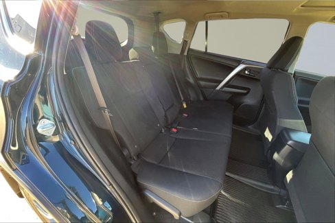 Used 2017 Toyota RAV4 XLE image 27