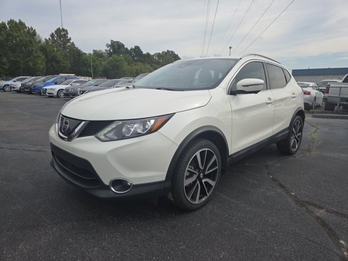 Used 2019 Nissan Rogue Sport SL image 1