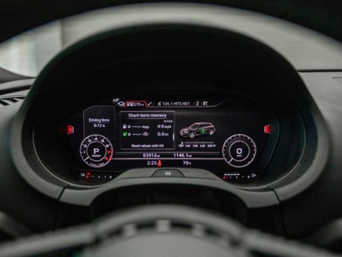 Used 2018 Audi A3 e-tron Premium Plus w/ Technology Package image 17