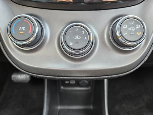 Used 2021 Chevrolet Spark LT image 24