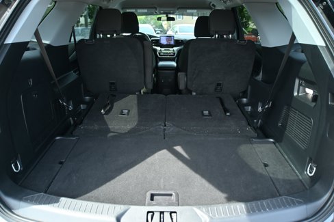 Used 2023 Ford Explorer XLT image 16