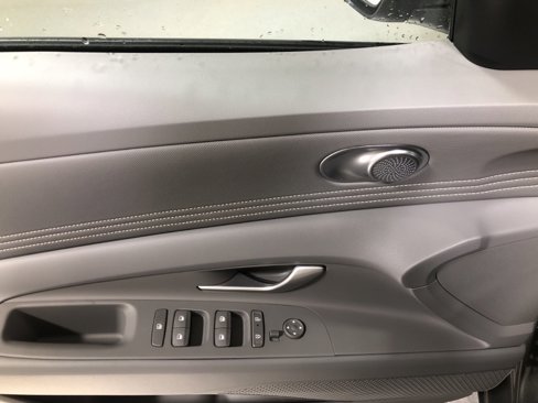 New 2025 Hyundai Elantra Sport image 19