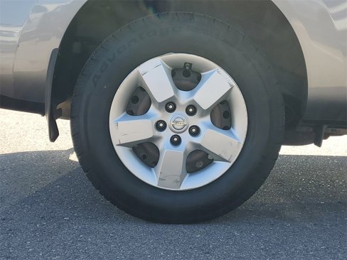 Used 2013 Nissan Rogue S image 5