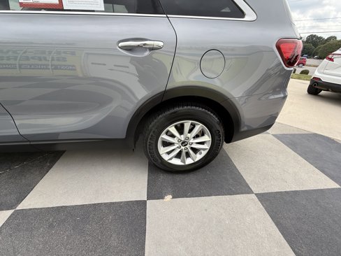 Used 2020 Kia Sorento LX image 13