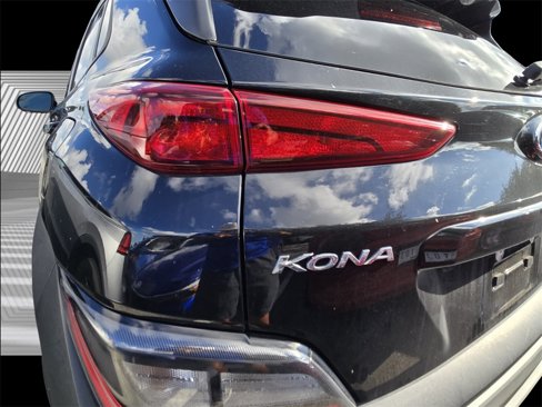 Certified 2022 Hyundai Kona SEL w/ Convenience Package image 7