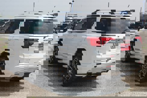 Used 2018 GMC Acadia Denali w/ LPO, Protection Package image 7