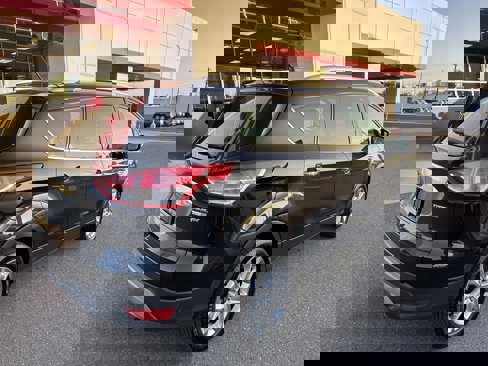 Used 2015 Ford Escape Titanium image 4
