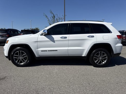 Used 2018 Jeep Grand Cherokee Limited image 2
