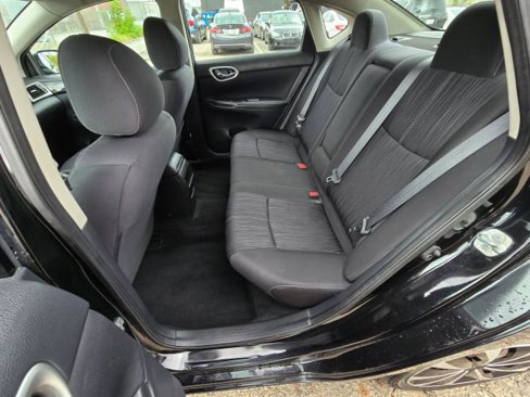 Used 2018 Nissan Sentra SV image 11