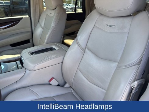 Used 2016 Cadillac Escalade Luxury image 23