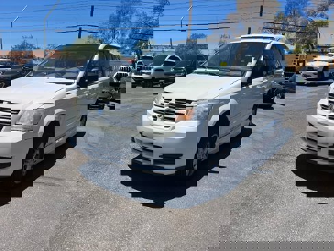 Used 2010 Dodge Grand Caravan SE w/ Popular Equipment Group image 8