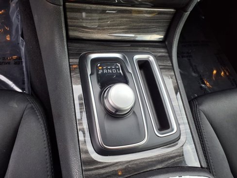 Used 2022 Chrysler 300 Touring image 18