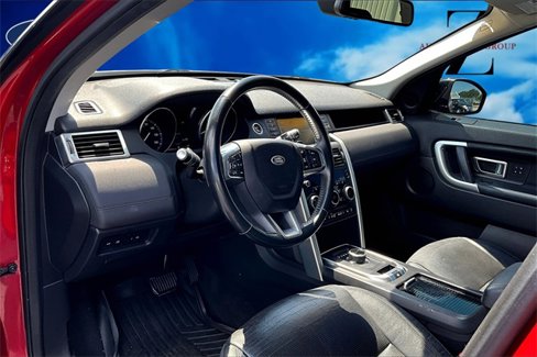 Used 2018 Land Rover Discovery Sport HSE image 14